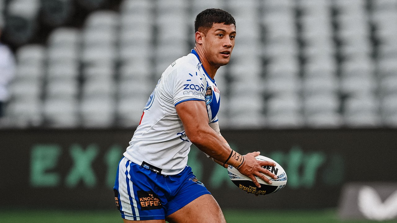 Knights sign Fa'amanu Brown | Knights